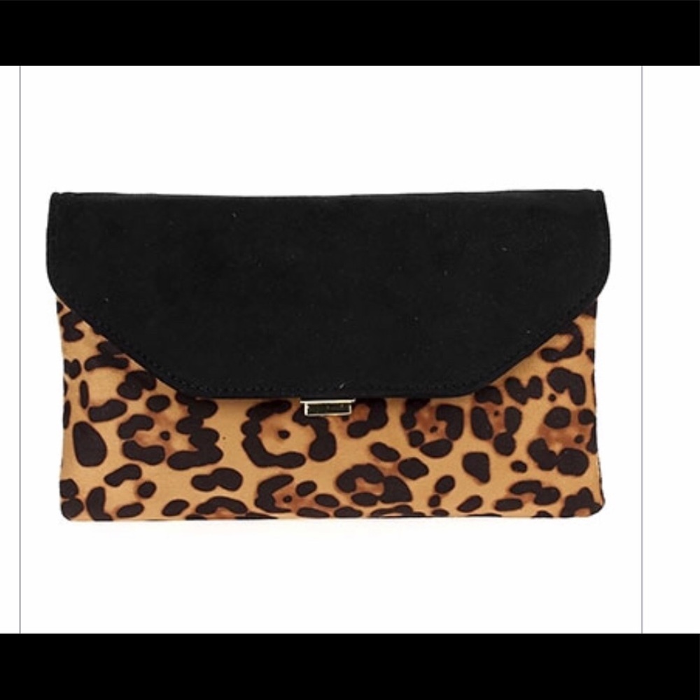 Leopard Clutch